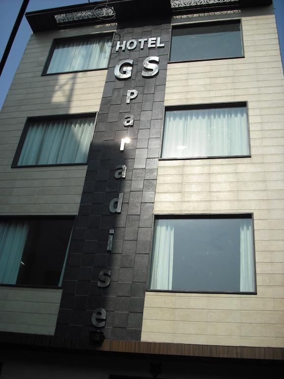 Hotel Gs Paradise Амритсар Екстериор снимка