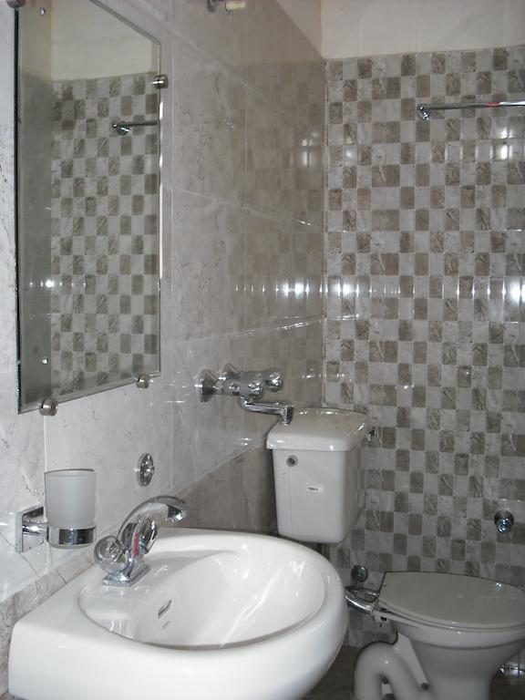 Hotel Gs Paradise Амритсар Стая снимка